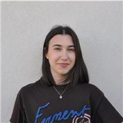 Sono disponibile per lezioni sia in presenza, sia online